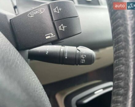 Сірий Рено Еспейс, об'ємом двигуна 2 л та пробігом 223 тис. км за 4990 $, фото 21 на Automoto.ua