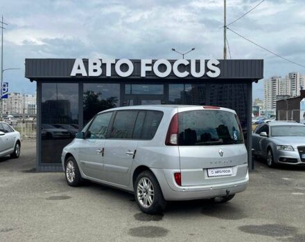 Серый Рено Эспейс, объемом двигателя 2 л и пробегом 204 тыс. км за 5790 $, фото 4 на Automoto.ua