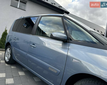 Серый Рено Эспейс, объемом двигателя 2 л и пробегом 228 тыс. км за 6750 $, фото 25 на Automoto.ua