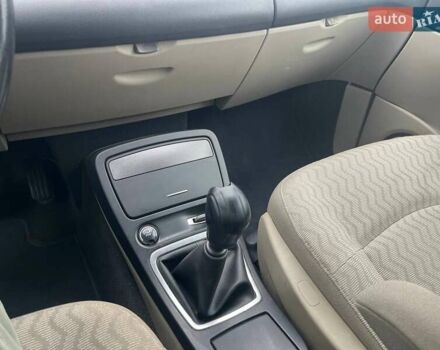 Сірий Рено Еспейс, об'ємом двигуна 2 л та пробігом 223 тис. км за 4990 $, фото 24 на Automoto.ua