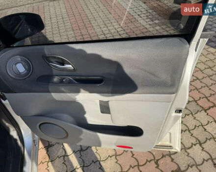 Сірий Рено Еспейс, об'ємом двигуна 1.87 л та пробігом 260 тис. км за 5200 $, фото 9 на Automoto.ua