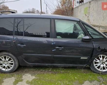 Серый Рено Эспейс, объемом двигателя 2 л и пробегом 250 тыс. км за 3200 $, фото 9 на Automoto.ua