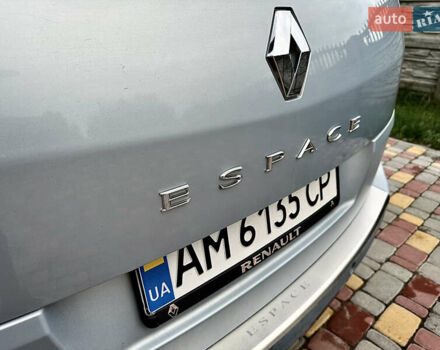 Рено Эспейс 2009 в Житомире на Automoto.ua Серый Рено Эспейс, объемом двигателя 2 л и пробегом 351 тыс. км за 6300 $, фото 57 на Automoto.ua