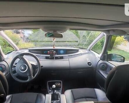 Серый Рено Эспейс, объемом двигателя 2 л и пробегом 273 тыс. км за 7699 $, фото 15 на Automoto.ua