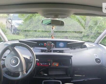 Серый Рено Эспейс, объемом двигателя 2 л и пробегом 273 тыс. км за 7699 $, фото 18 на Automoto.ua