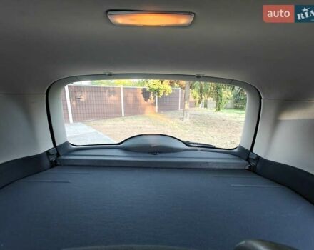 Рено Еспейс 2010 у Гадяче на Automoto.ua Сірий Рено Еспейс, об'ємом двигуна 2 л та пробігом 238 тис. км за 7999 $, фото 25 на Automoto.ua