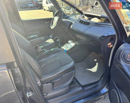 Серый Рено Эспейс, объемом двигателя 2 л и пробегом 250 тыс. км за 7000 $, фото 4 на Automoto.ua