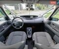 Серый Рено Эспейс, объемом двигателя 2 л и пробегом 238 тыс. км за 9000 $, фото 21 на Automoto.ua