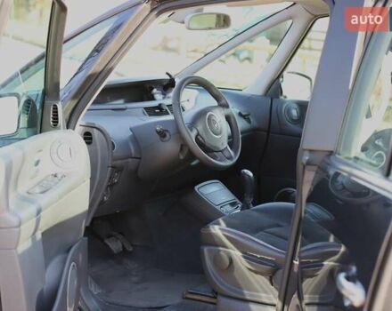 Сірий Рено Еспейс, об'ємом двигуна 2 л та пробігом 225 тис. км за 6900 $, фото 6 на Automoto.ua