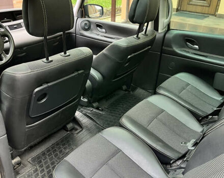 Серый Рено Эспейс, объемом двигателя 2 л и пробегом 233 тыс. км за 7900 $, фото 10 на Automoto.ua