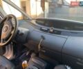 Сірий Рено Еспейс, об'ємом двигуна 2 л та пробігом 300 тис. км за 7200 $, фото 3 на Automoto.ua