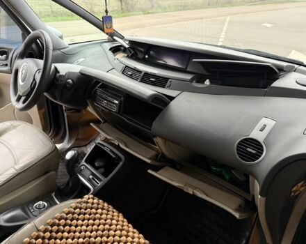 Сірий Рено Еспейс, об'ємом двигуна 2 л та пробігом 320 тис. км за 5999 $, фото 12 на Automoto.ua