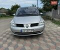 Серый Рено Эспейс, объемом двигателя 2 л и пробегом 338 тыс. км за 6700 $, фото 6 на Automoto.ua