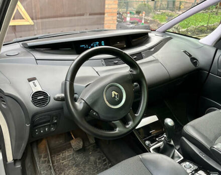 Серый Рено Эспейс, объемом двигателя 2 л и пробегом 233 тыс. км за 7900 $, фото 8 на Automoto.ua