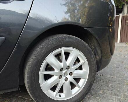 Рено Еспейс 2010 у Гадяче на Automoto.ua Сірий Рено Еспейс, об'ємом двигуна 2 л та пробігом 238 тис. км за 7999 $, фото 33 на Automoto.ua