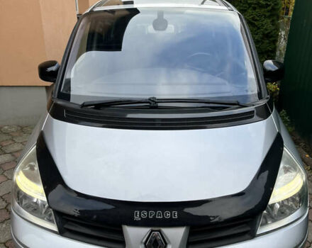 Серый Рено Эспейс, объемом двигателя 2 л и пробегом 233 тыс. км за 7900 $, фото 1 на Automoto.ua