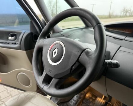 Сірий Рено Еспейс, об'ємом двигуна 2 л та пробігом 320 тис. км за 5999 $, фото 14 на Automoto.ua