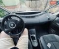 Сірий Рено Еспейс, об'ємом двигуна 2 л та пробігом 350 тис. км за 6950 $, фото 11 на Automoto.ua
