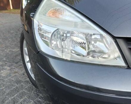 Рено Еспейс 2010 у Гадяче на Automoto.ua Сірий Рено Еспейс, об'ємом двигуна 2 л та пробігом 238 тис. км за 7999 $, фото 37 на Automoto.ua