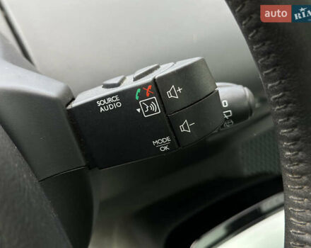 Сірий Рено Еспейс, об'ємом двигуна 2 л та пробігом 268 тис. км за 8500 $, фото 28 на Automoto.ua