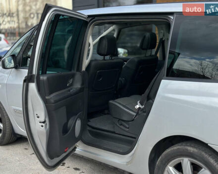 Сірий Рено Еспейс, об'ємом двигуна 2 л та пробігом 268 тис. км за 8500 $, фото 39 на Automoto.ua