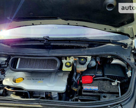 Сірий Рено Еспейс, об'ємом двигуна 2 л та пробігом 209 тис. км за 9500 $, фото 2 на Automoto.ua