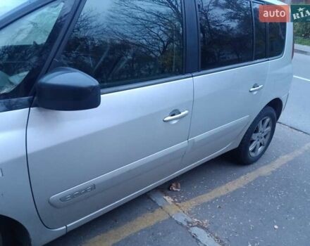 Серый Рено Эспейс, объемом двигателя 2 л и пробегом 470 тыс. км за 6000 $, фото 6 на Automoto.ua