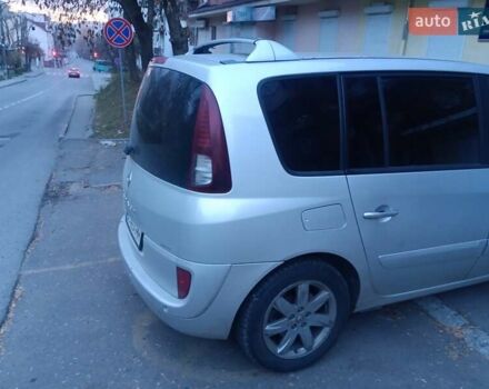 Серый Рено Эспейс, объемом двигателя 2 л и пробегом 470 тыс. км за 6000 $, фото 1 на Automoto.ua