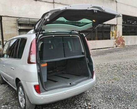 Рено Еспейс 2013 у Луцьку на Automoto.ua Сірий Рено Еспейс, об'ємом двигуна 2 л та пробігом 217 тис. км за 9690 $, фото 12 на Automoto.ua