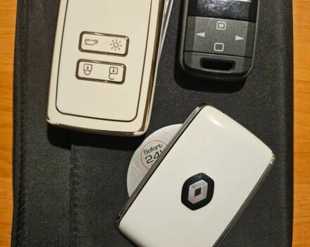 Серый Рено Эспейс, объемом двигателя 1.6 л и пробегом 138 тыс. км за 9200 $, фото 13 на Automoto.ua