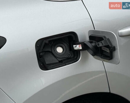 Сірий Рено Еспейс, об'ємом двигуна 1.6 л та пробігом 174 тис. км за 17800 $, фото 30 на Automoto.ua