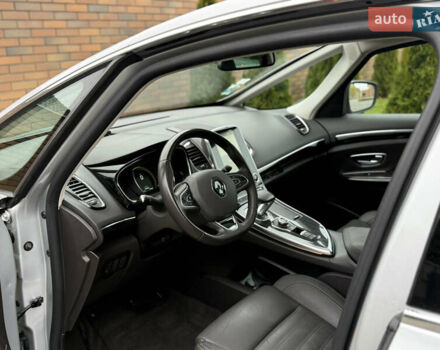 Сірий Рено Еспейс, об'ємом двигуна 1.6 л та пробігом 174 тис. км за 17500 $, фото 35 на Automoto.ua