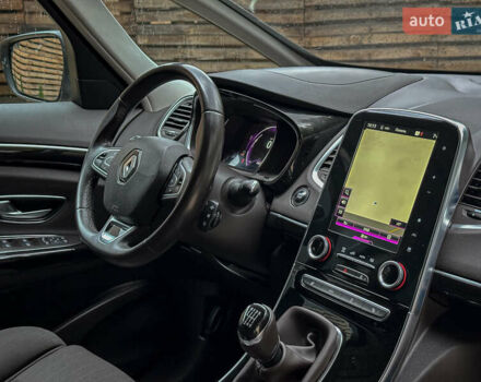 Рено Эспейс 2015 в Бродах на Automoto.ua Серый Рено Эспейс, объемом двигателя 1.6 л и пробегом 236 тыс. км за 14700 $, фото 115 на Automoto.ua