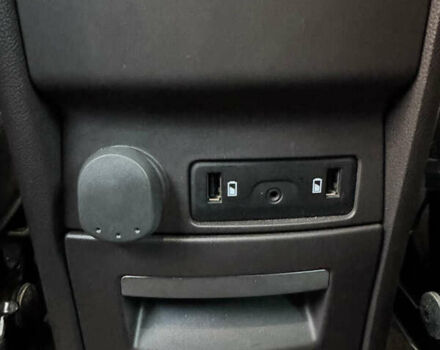 Сірий Рено Еспейс, об'ємом двигуна 2 л та пробігом 219 тис. км за 15500 $, фото 21 на Automoto.ua