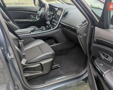 Серый Рено Эспейс, объемом двигателя 2 л и пробегом 158 тыс. км за 25700 $, фото 37 на Automoto.ua