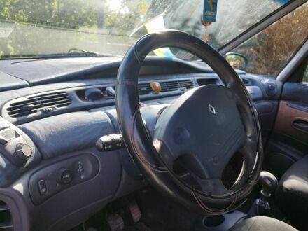 Сірий Рено Еспейс, об'ємом двигуна 2 л та пробігом 300 тис. км за 3000 $, фото 1 на Automoto.ua