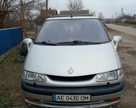 Серый Рено Эспейс, объемом двигателя 2.2 л и пробегом 300 тыс. км за 2321 $, фото 1 на Automoto.ua