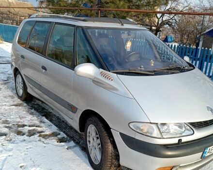 Рено Эспейс 2001 в Никополе на Automoto.ua Серый Рено Эспейс, объемом двигателя 2.2 л и пробегом 300 тыс. км за 3089 $, фото 1 на Automoto.ua