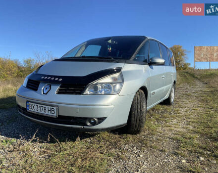 Рено Эспейс 2003 в Хмельницком на Automoto.ua Серый Рено Эспейс, объемом двигателя 2.19 л и пробегом 557 тыс. км за 4500 $, фото 1 на Automoto.ua