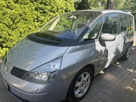 Рено Эспейс 2005 в Львове на Automoto.ua Серый Рено Эспейс, объемом двигателя 2.2 л и пробегом 275 тыс. км за 1600 $, фото 1 на Automoto.ua