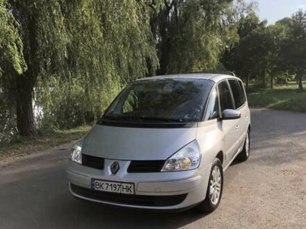 Рено Эспейс 2006 в Ровно на Automoto.ua Серый Рено Эспейс, объемом двигателя 2 л и пробегом 180 тыс. км за 4700 $, фото 1 на Automoto.ua