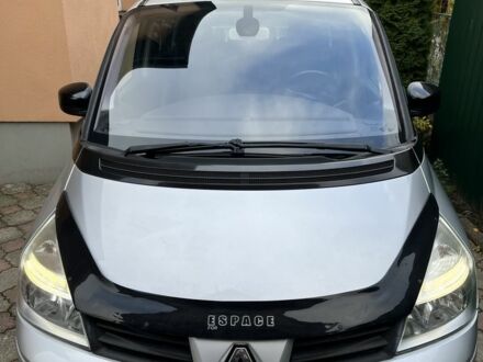 Серый Рено Эспейс, объемом двигателя 0 л и пробегом 233 тыс. км за 7600 $, фото 1 на Automoto.ua