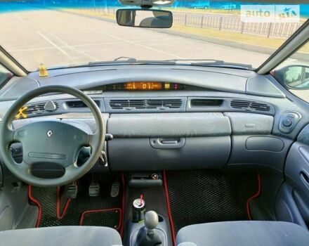 Синий Рено Эспейс, объемом двигателя 2 л и пробегом 305 тыс. км за 3700 $, фото 10 на Automoto.ua