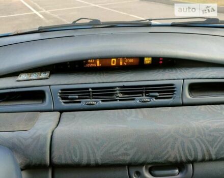 Синий Рено Эспейс, объемом двигателя 2 л и пробегом 305 тыс. км за 3700 $, фото 9 на Automoto.ua