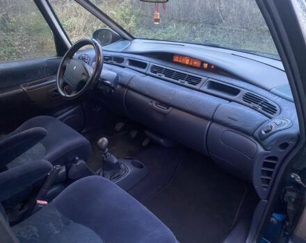 Синий Рено Эспейс, объемом двигателя 2 л и пробегом 318 тыс. км за 3750 $, фото 4 на Automoto.ua