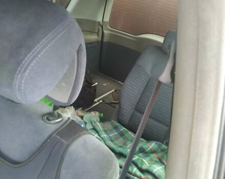 Рено Эспейс 2004 в Львове на Automoto.ua Синий Рено Эспейс, объемом двигателя 2.19 л и пробегом 330 тыс. км за 4300 $, фото 2 на Automoto.ua