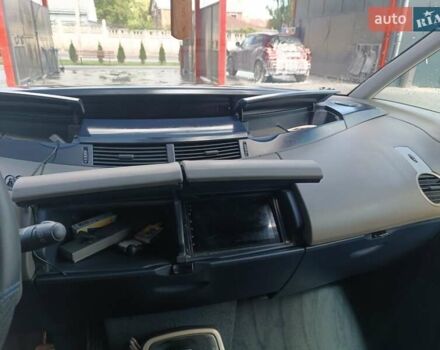 Рено Эспейс 2004 в Бориславе на Automoto.ua Синий Рено Эспейс, объемом двигателя 2 л и пробегом 270 тыс. км за 4600 $, фото 2 на Automoto.ua