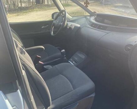 Синій Рено Еспейс, об'ємом двигуна 2 л та пробігом 187 тис. км за 6700 $, фото 9 на Automoto.ua