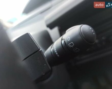 Рено Эспейс 2013 в Ровно на Automoto.ua Синий Рено Эспейс, объемом двигателя 2 л и пробегом 287 тыс. км за 9300 $, фото 38 на Automoto.ua
