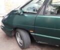 Зеленый Рено Эспейс, объемом двигателя 2.2 л и пробегом 220 тыс. км за 2750 $, фото 1 на Automoto.ua